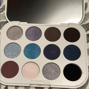 Mac Snowbodies Business pallet